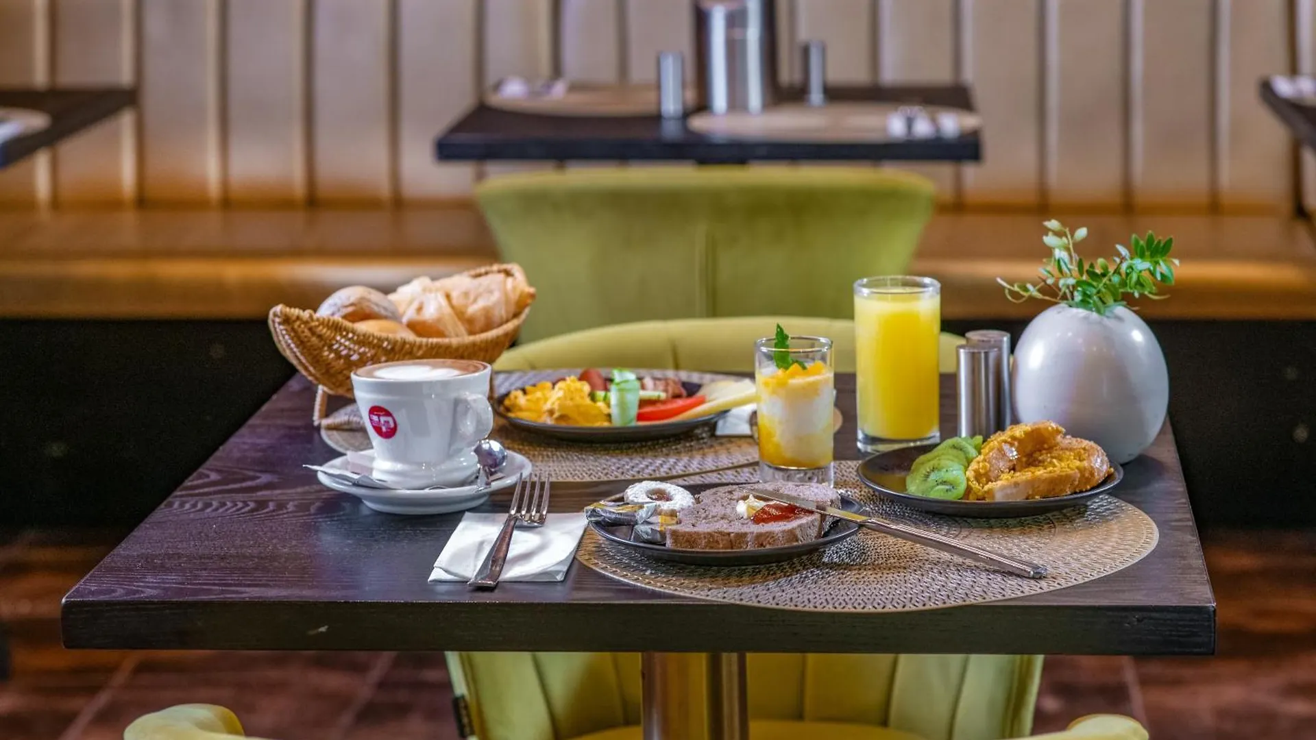 Andrassy Thai Hotel Boedapest 3*,