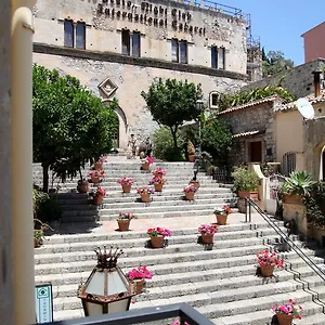 Bed & Breakfast Duomo Di 3* Ταορμίνα