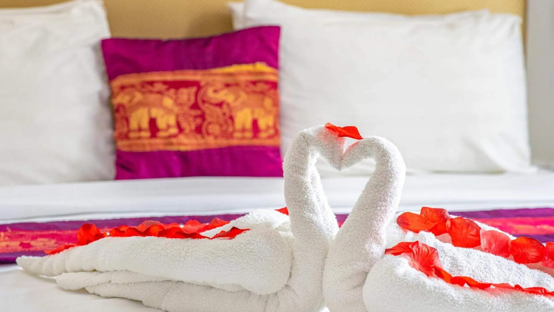 Andrassy Thai Hotel Budapest 3*,